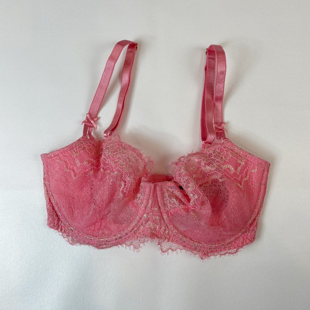 NWOT Victoria's Secret Bra 32DD Dream Angels Push-Up Without Padding Pink